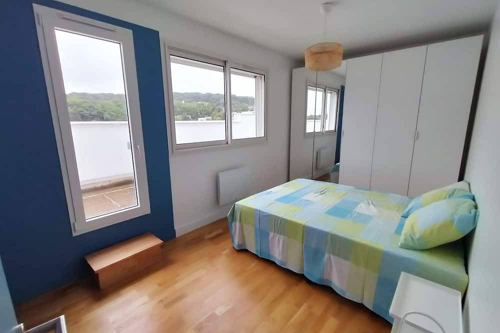 Apartamento entero, Luxury Penthouse with Eiffel Tower Views, Minutes from the Palace of Versailles in Sèvres, Altos del Sena