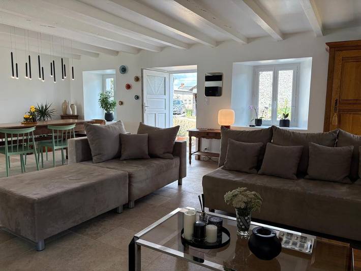 Location de vacances pour 4 personnes, avec jardin et vue à Lanobre - 2