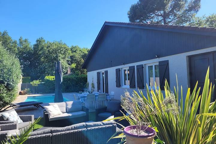 Maison de vacances pour 10 personnes, avec Jardin à Saint-Médard-en-Jalles
