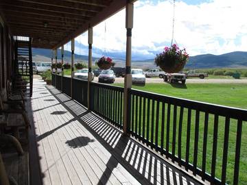 Lodge for 50 Guests in Northwest Colorado, Colorado, Picture 1