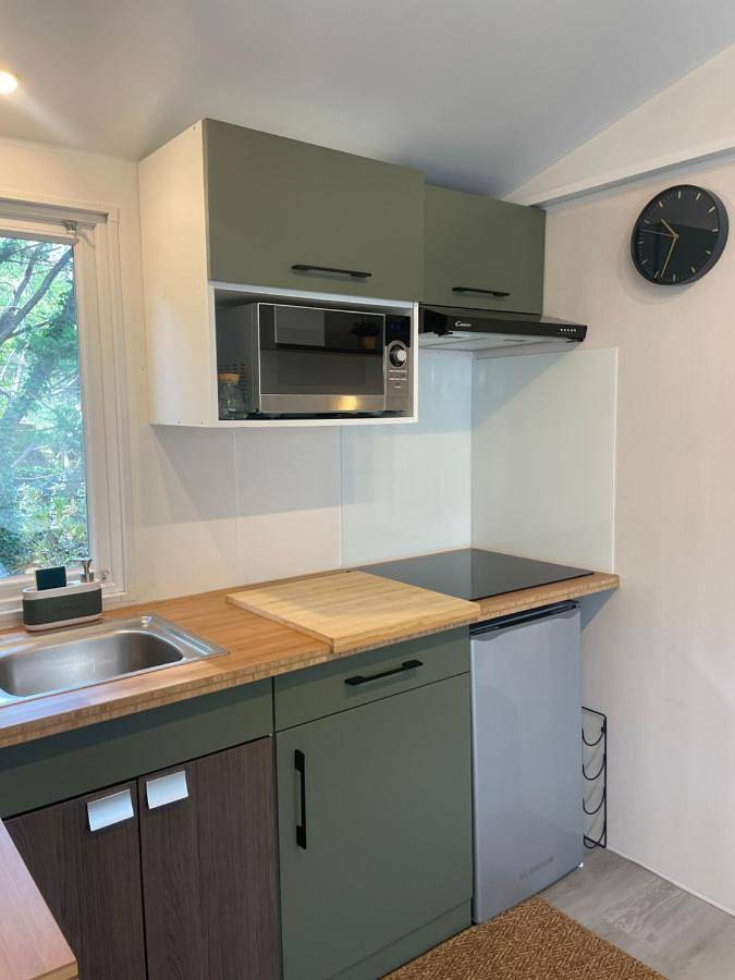 Two-Bedroom House in Meyrargues, Région d'Aix-en-Provence