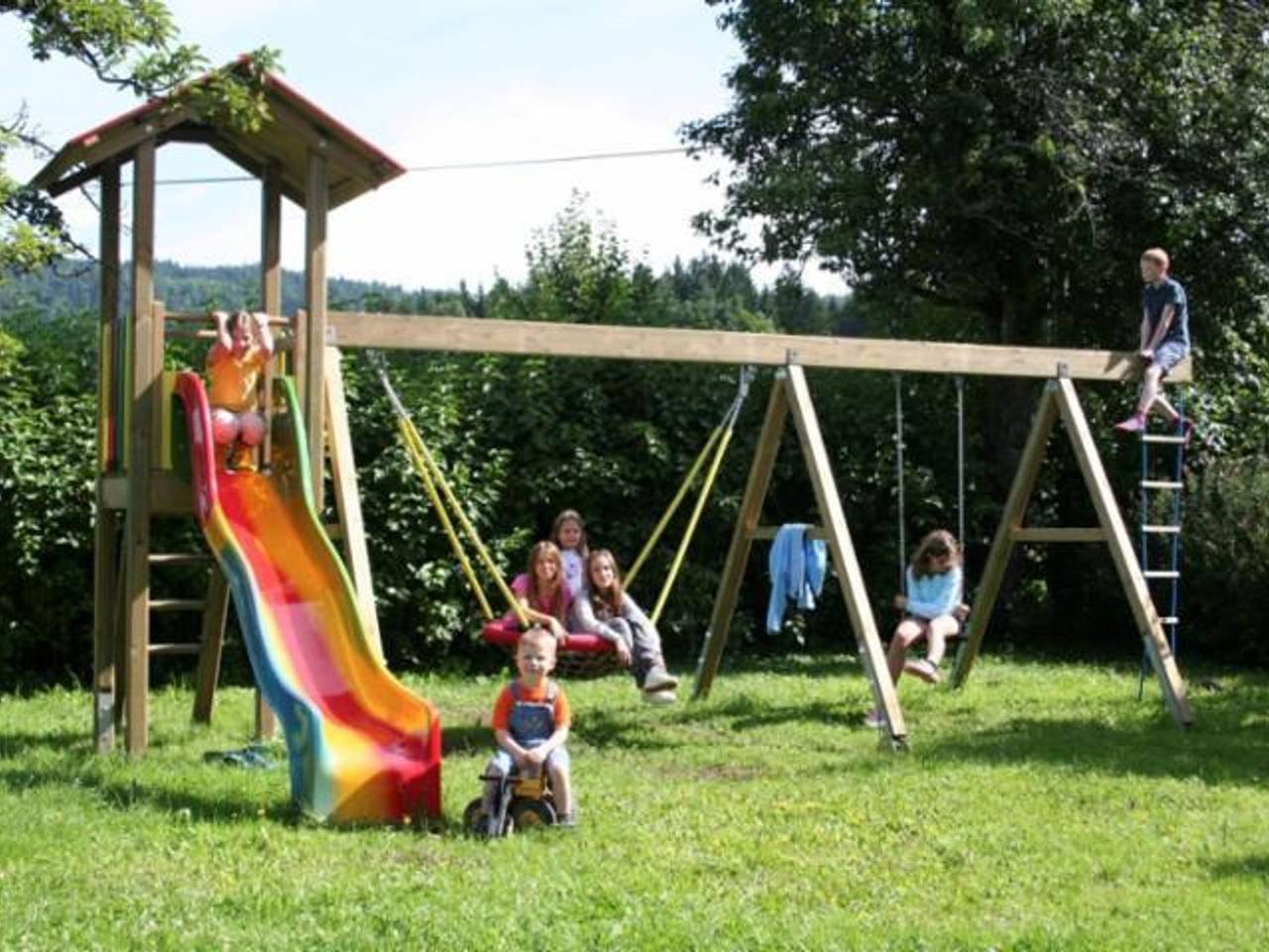Ganze Ferienwohnung, Urlaub am Bauernhof - Pension Borchardt - Komfortable Ferienwohnung in Wernberg, Villach-Land