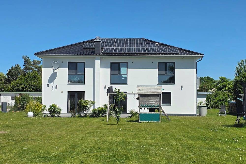 Entire apartment, Apartment Anouk, incl. visitor's tax in Börgerende-Rethwisch, Rostock and Surroundings