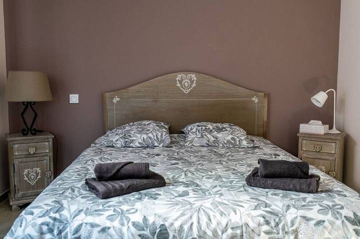 Location de vacances pour 10 personnes, avec jardin et terrasse à Canohès - 2