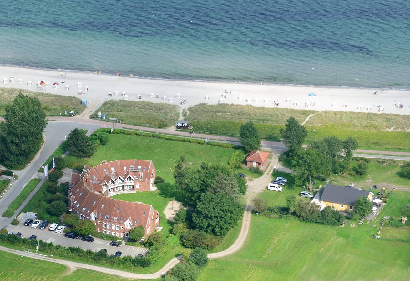 Ganze Ferienwohnung, Terrassen-Fewo Seaside am Ostseestrand inkl. Schwimmbad und Strandkorb in Kronsgaard, Schleswig-Flensburg