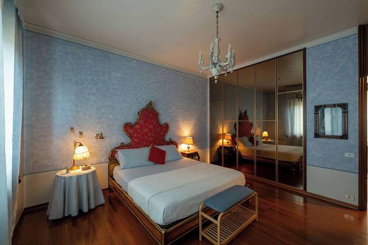 Appartamento intero, Accogliente ed elegante appartamento a pochi passi dal centro. Ideale per coppie in Alessandria, Alessandria (Comune)
