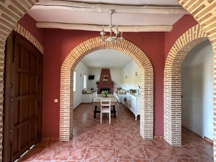 Casa de vacaciones para 10 personas, con jardín además de piscina y vistas, Se admiten mascotas en Sierra Norte de Sevilla - 3