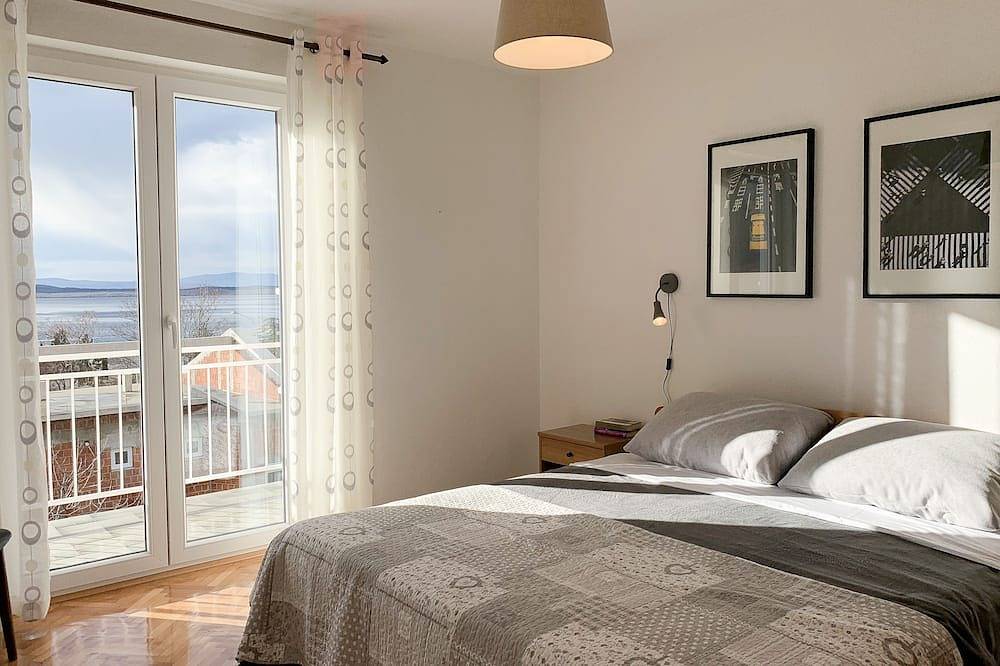 Appartement entier, Appartement lumineux avec balcon vue mer 4 + 1 personnes in Crni molo, Crikvenica