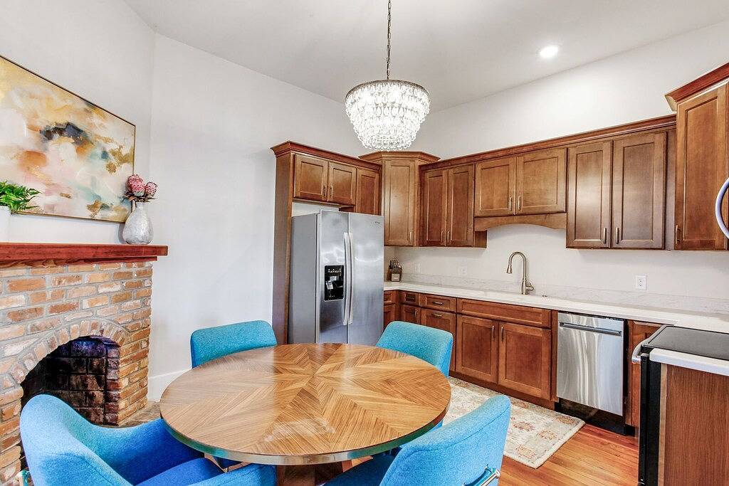 Ganze Wohnung, Big Bright and Beautiful by Forsyth Park in Savannah, Chatham County