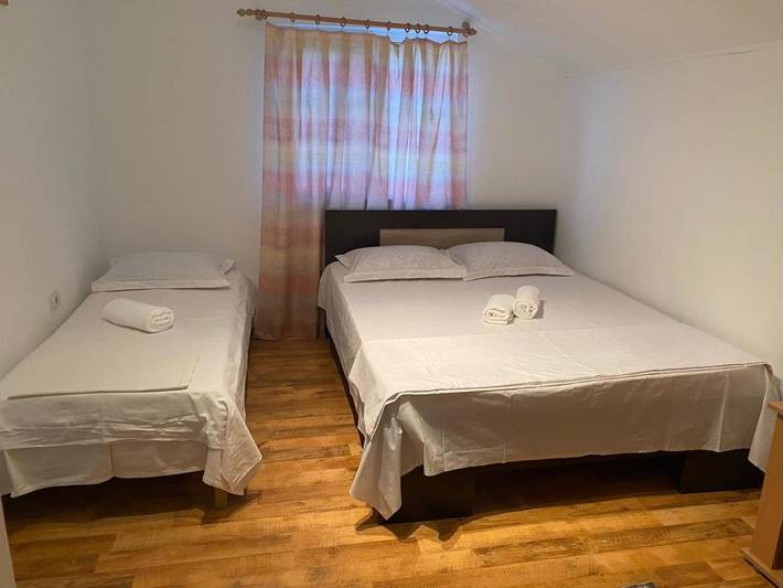 Maison d’hôte pour 3 personnes, avec Balcon et Terrasse ainsi que Jardin et Vue dans Constanța - 4