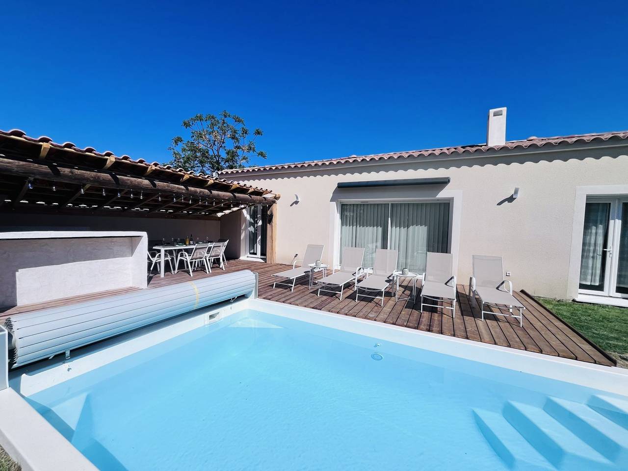 Aqui Sian Ben in L'Isle-sur-la-Sorgue, Vaucluse