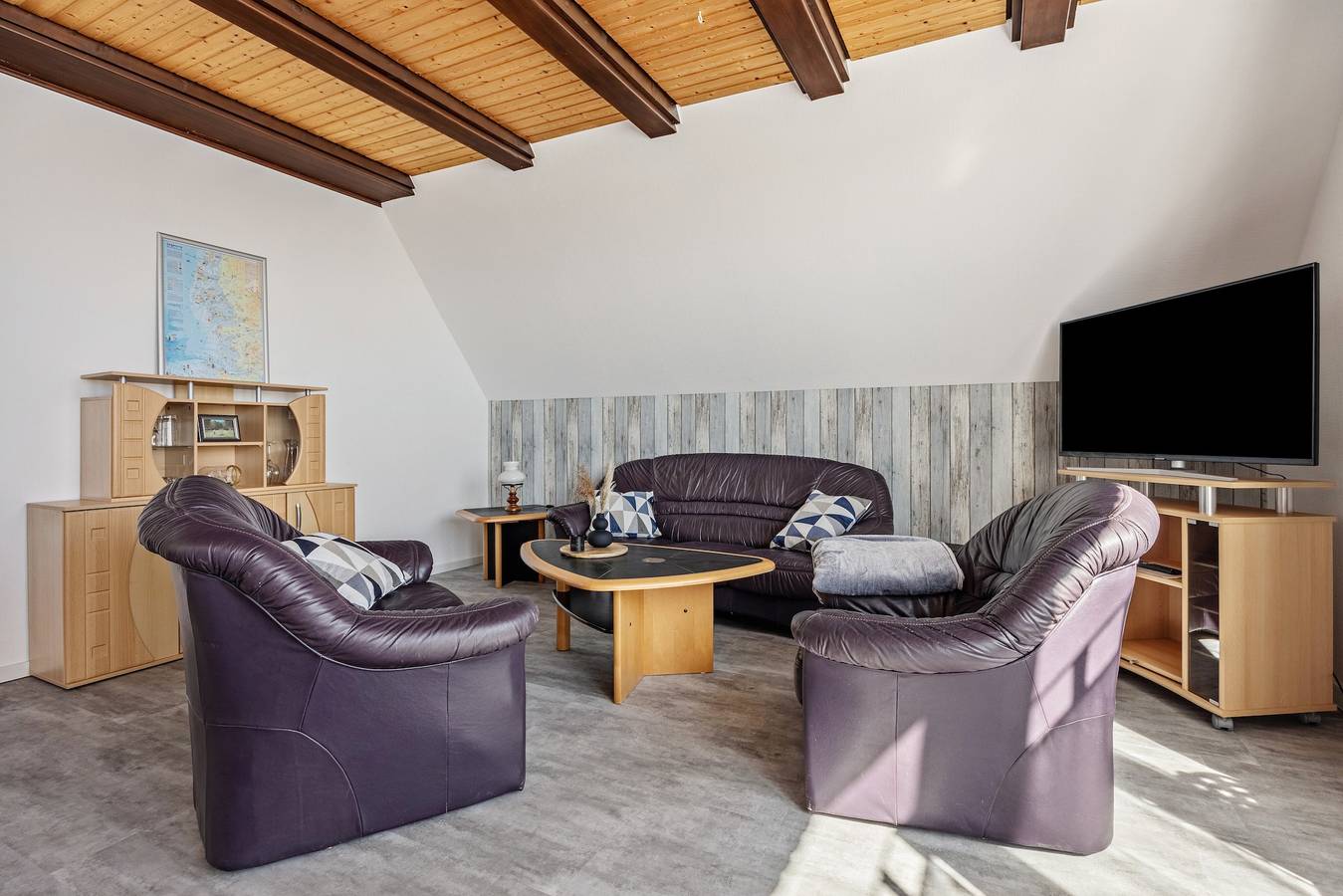 Ganze Wohnung, Ferienwohnung 'Severin' mit Gemeinschaftsterrasse, Gemeinschaftsgarten und Wi-Fi in Kaiser-Wilhelm-Koog, Nordseeküste