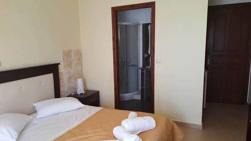 Appart’hôtel pour 3 personnes, avec balcon et jardin