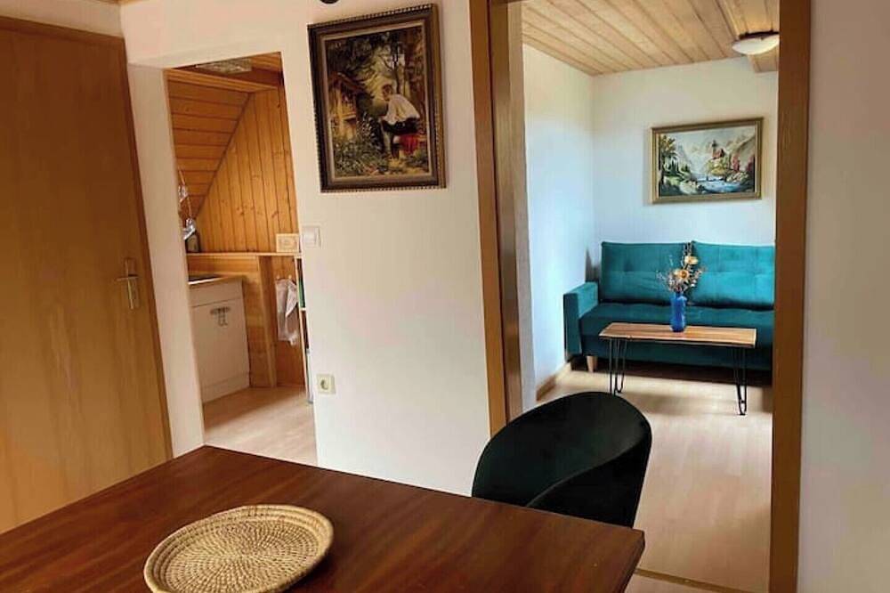 Ganze Wohnung, Herzlich Willkommen im Haus Tannenzäpfle in Waldachtal, Landkreis Freudenstadt