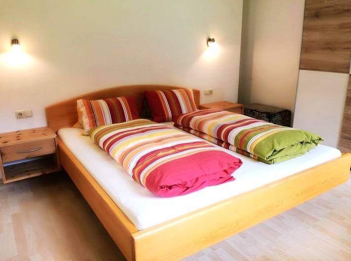 Ferienwohnung für 2 Personen, mit Ausblick und Garten