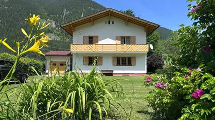 Ferienhaus für 12 Personen in Lechtaler Alpen, Bichlbach, Bild 1