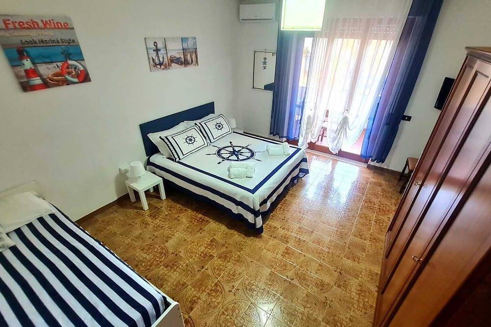 Entire apartment, Gente Di Mare Apartment Tropea Center - Casa Piloto in Tropea, Vibo Valentia Province