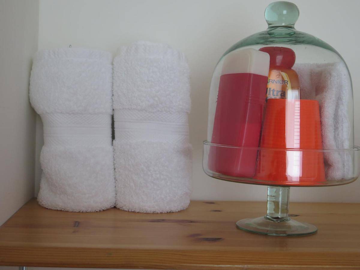 Double Room with Private Bathroom in Vienne-le-Château, Marne
