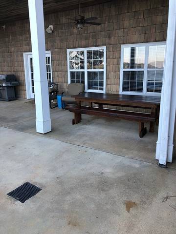 Vacation House for 12 Guests in Lake Martin, Alabama, Picture 2