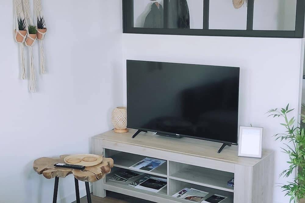 Appartement entier, Loft en pleine nature, spa privatif,  salon de massage, idéal pour se reposer in Montcaret, Périgord Pourpre