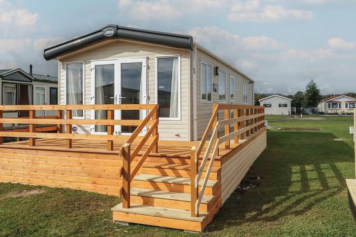 Log cabin for 4 people, with garden in Falkirk