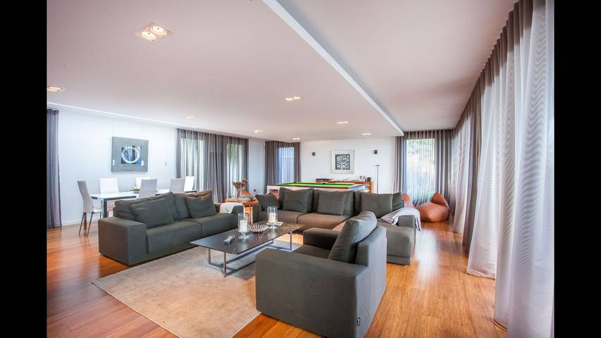 Location de vacances pour 10 personnes, avec piscine ainsi que jardin et vue sur l’océan à São Gonçalo - 2