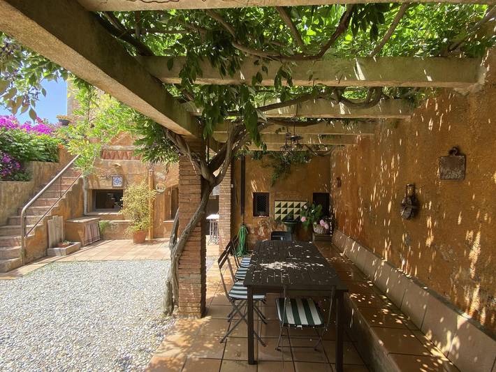 Casa rural para 8 personas, con terraza y vistas - 1