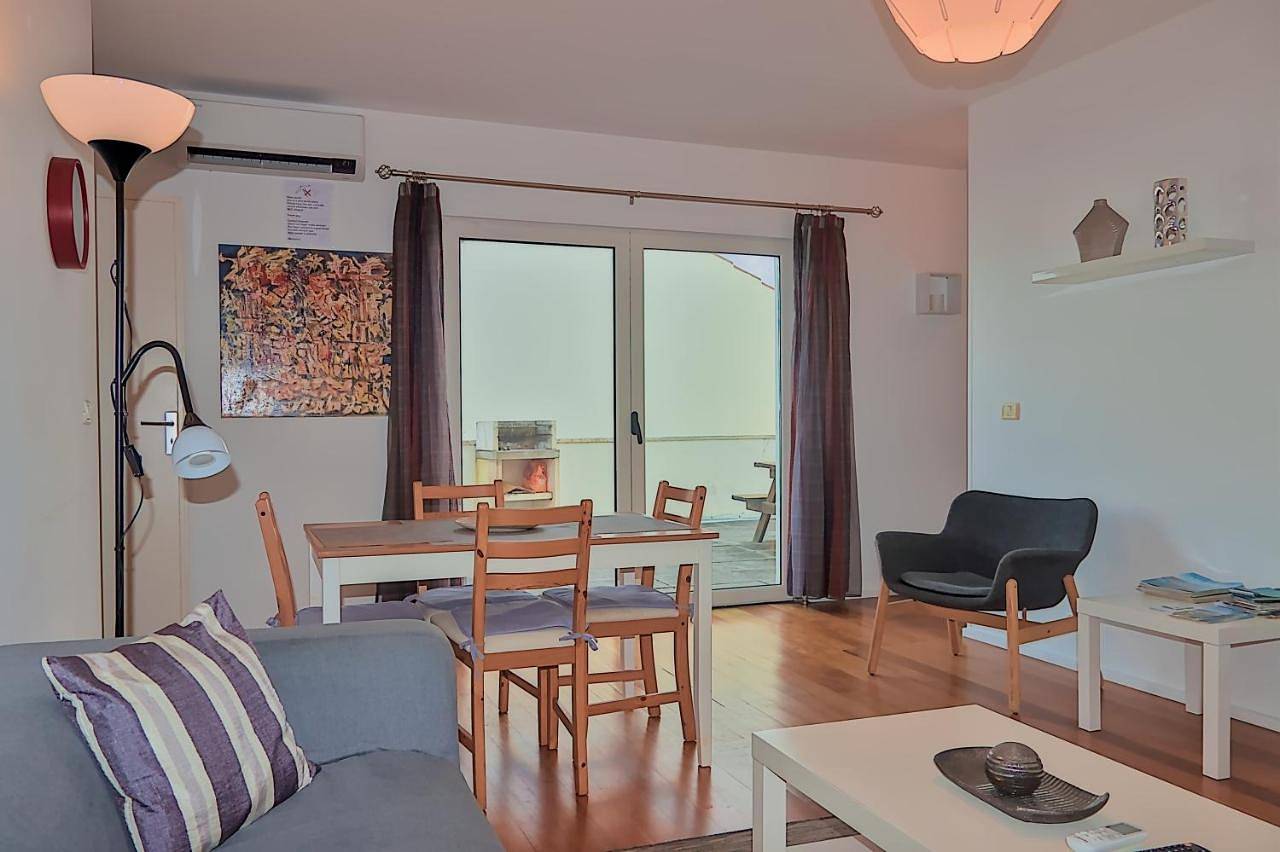 Apartamento inteiro, Two-Bedroom Apartment in Praia da Vitória, Terceira