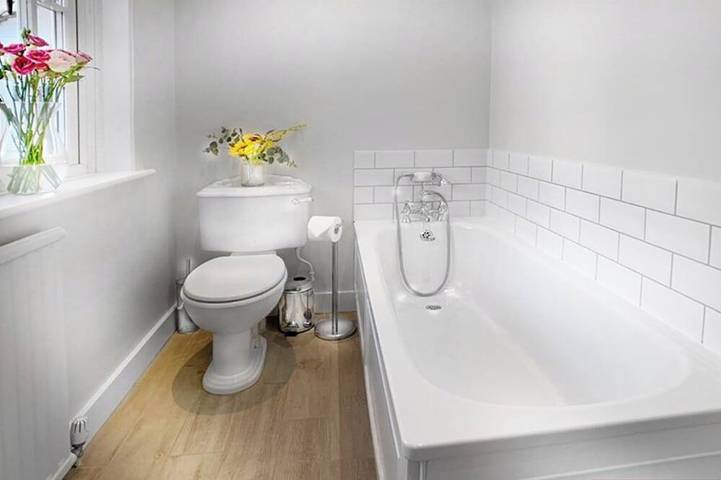 Bray - Characterful 3 Bedroom House - By The River in Maidenhead, Berkshire