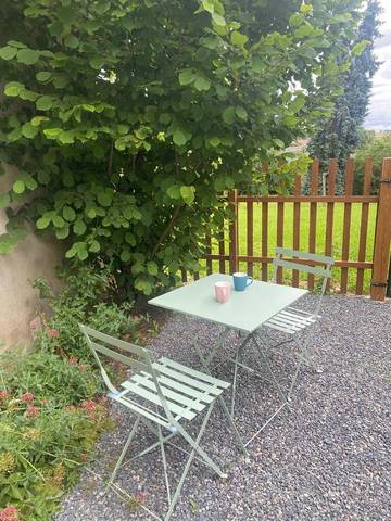 Gîte pour 4 personnes, avec jardin et vue à Luzy
