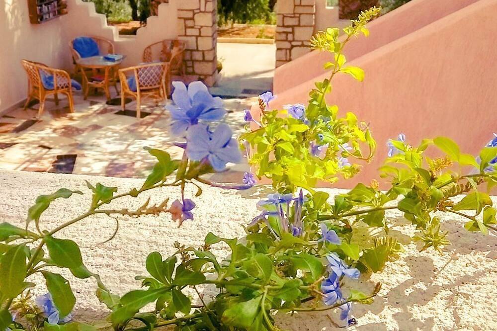 Ganze Wohnung, La Luna Blu Apartment \"Tartaruga\", Meerblick, 500 Meter vom Strand entfernt in Ferma, Lasithi