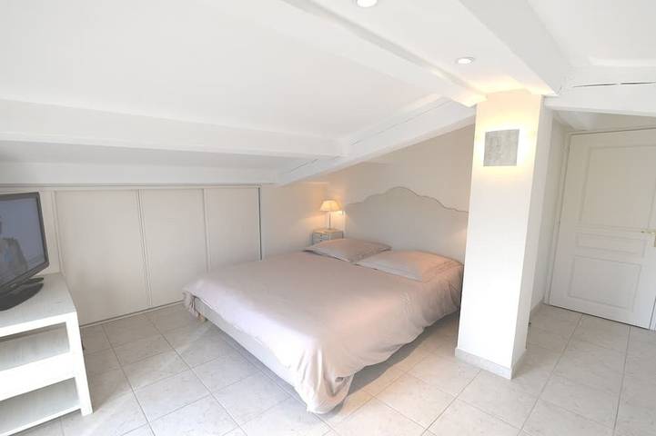 Villa pour 8 personnes, avec bassin pour enfant et jardin à Cagnes-sur-Mer - 4