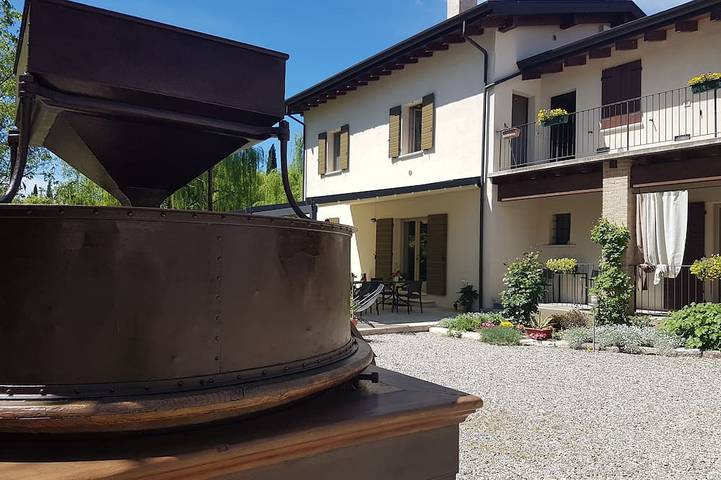 Ferienwohnung für 5 Personen, mit Garten und Pool in Monzambano