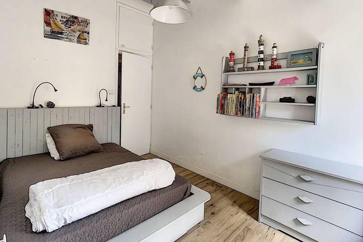 Location de vacances pour 8 personnes, avec jardin et terrasse dans Plage des sables d'or - 4