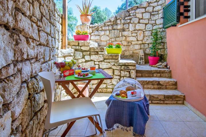 Appartement de vacances pour 4 personnes, avec piscine et terrasse