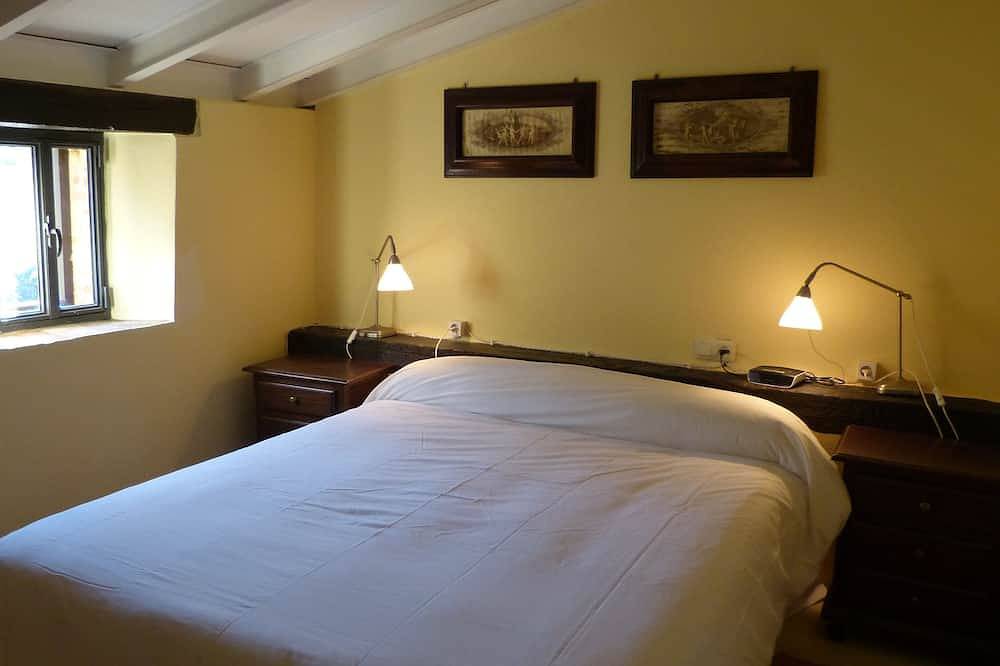 \"El Zurrador\" farm, agricultural, livestock and forestry farm with Rural Accommodation. in Fuenteheridos, Sierra de Aracena y Picos de Aroche
