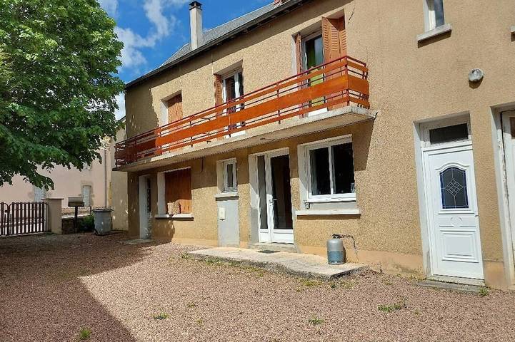 Location de vacances pour 6 personnes, avec balcon, animaux acceptés à Moux-en-Morvan