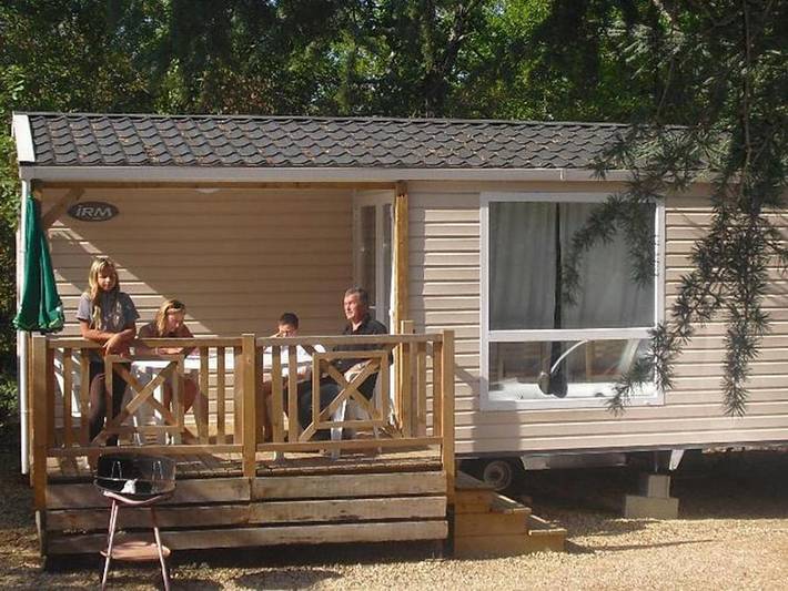 Camping Domaine Le Quercy - Mobilheim 6 personen - 29.70m² - 3 Schlafzimmer - ohne Tv in Gourdon, Quercy