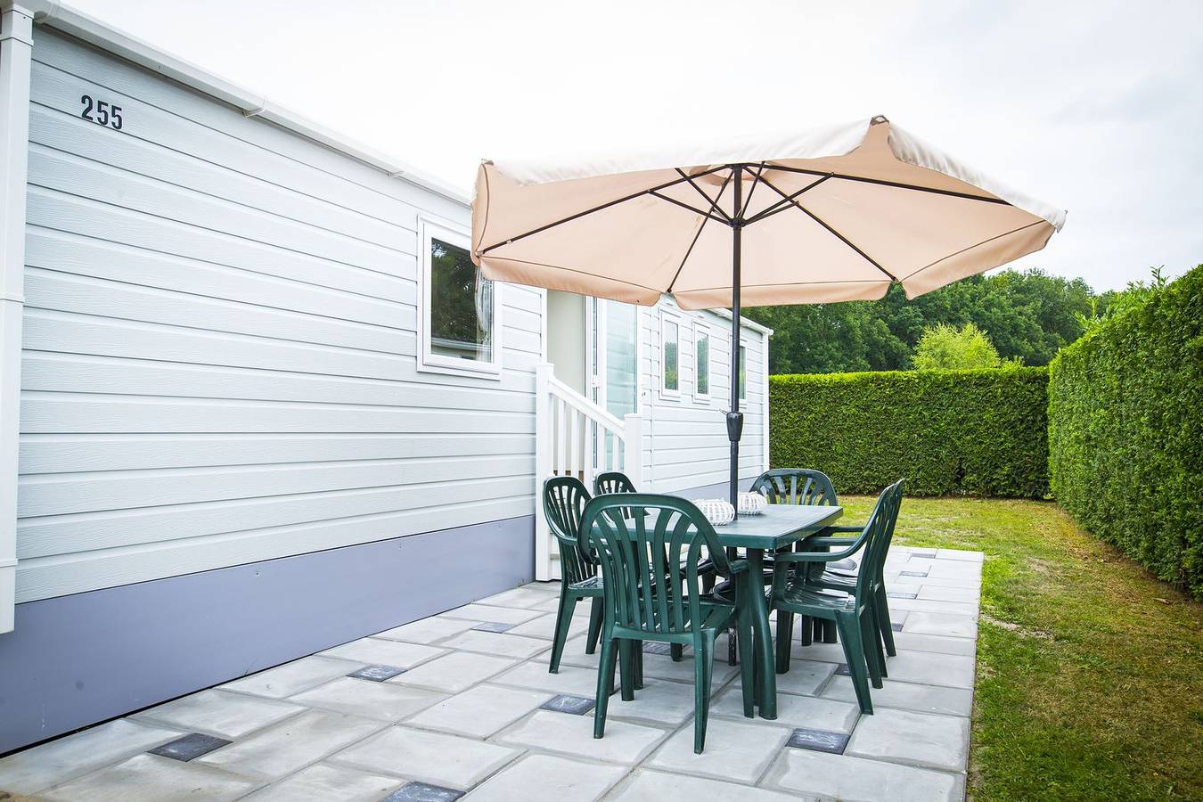 Recreatiepark Duinhoeve — Vlinder Lodge | 5 Personen in Nordbrabant