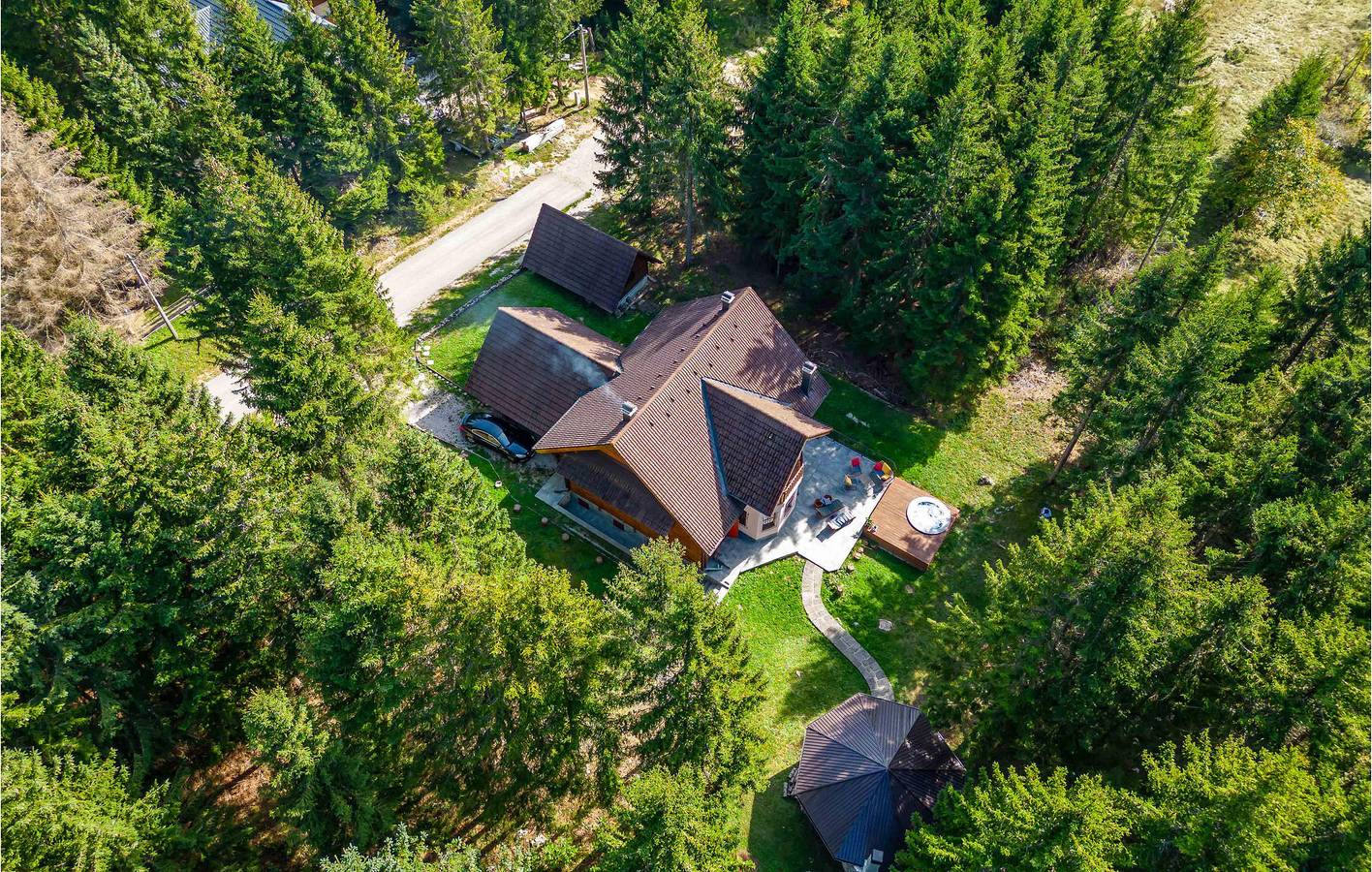 Holiday home for 8 people with terrace in Mrkopalj, Primorje-Gorski Kotar