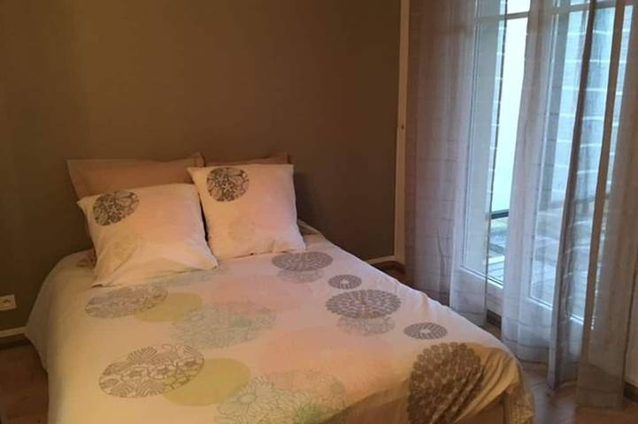 Gîte pour 4 personnes, avec terrasse à Bussy-Saint-Georges - 2