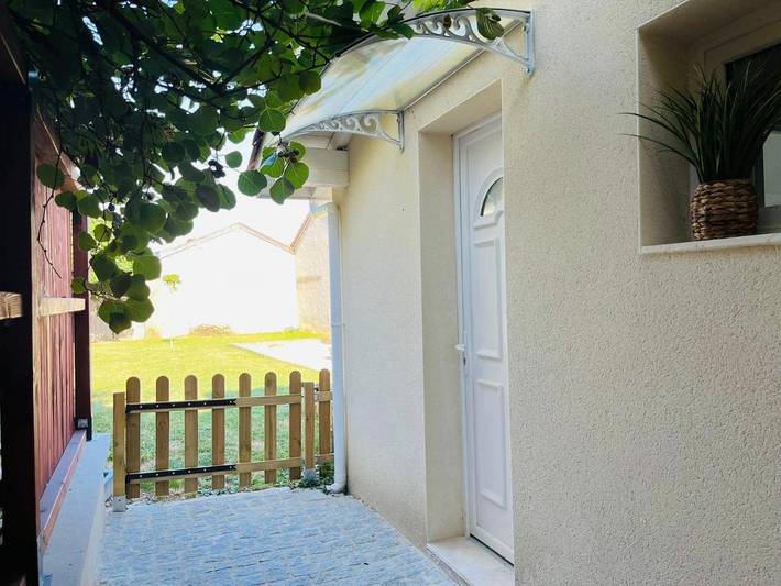 Gîte pour 2 personnes, avec jardin à Miribel - 3