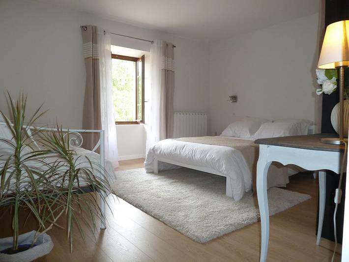 Cottage pour 3 personnes, avec jardin dans Mirebel