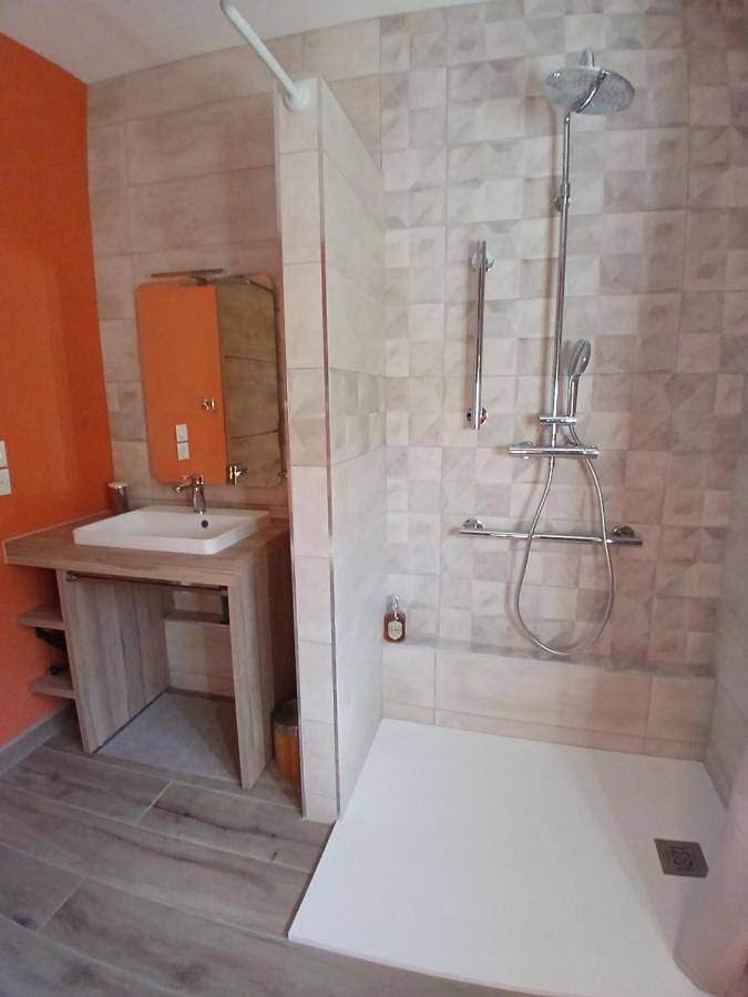 Double Room - Disability Access in Cambrai, Département Nord