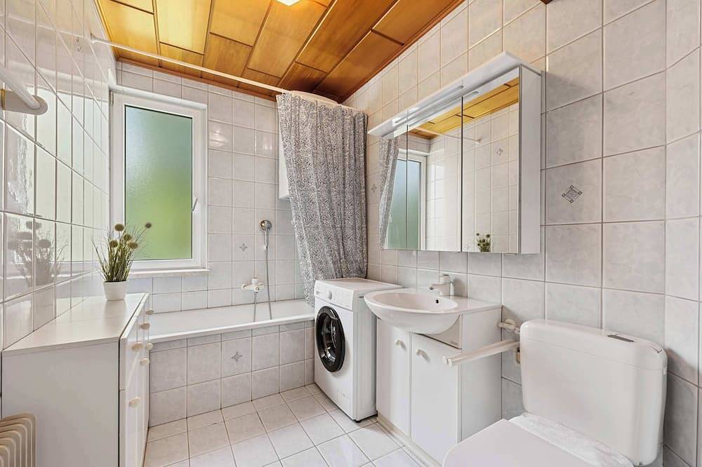 Ganze Wohnung, Apartment in Seenähe | Küche | Parkplatz in Velden am Wörther See, Villach-Land