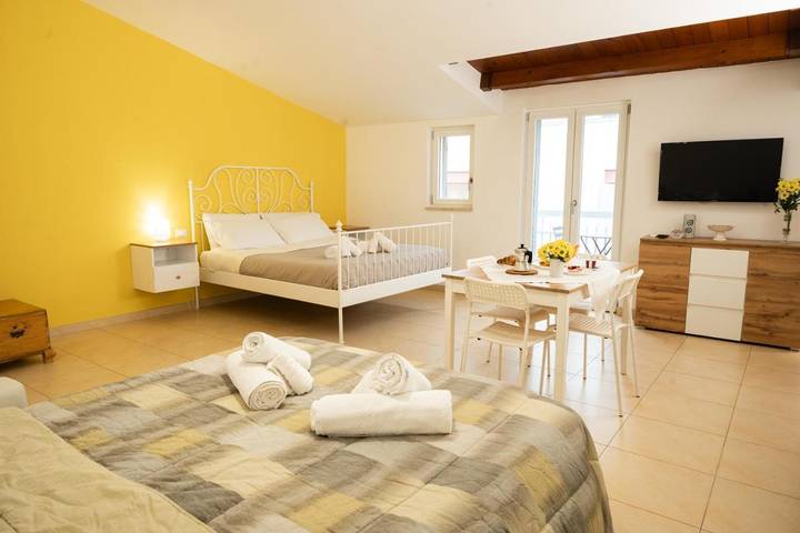 Chambre d’hôte pour 4 personnes, avec balcon à Polignano a Mare - 2