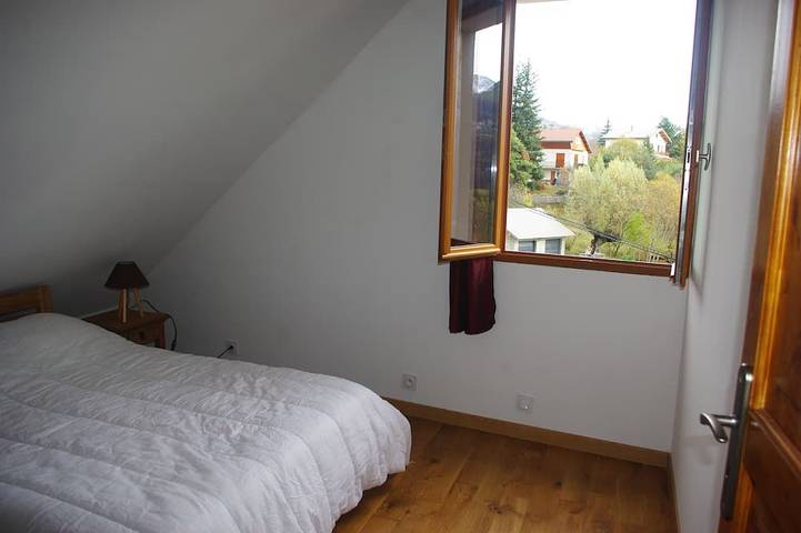 Gîte pour 7 personnes, avec balcon à Chabottes - 4