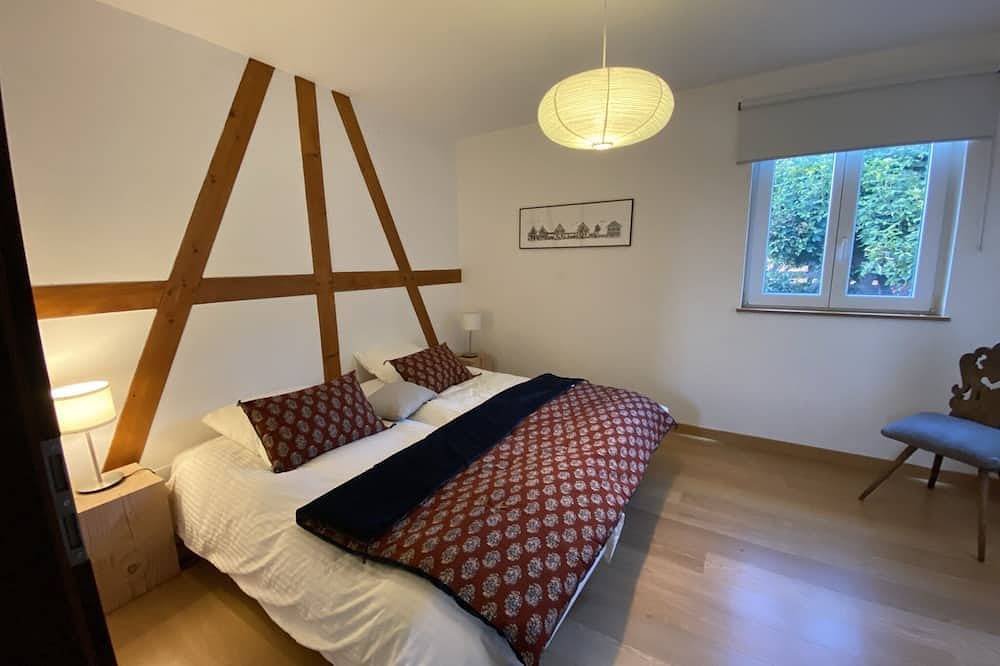 Gîte \"Les Figuiers\" Terrasse Jardin jacuzzi in Gougenheim, Région de Strasbourg