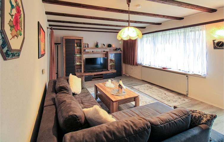 Ferienwohnung für 4 Personen, mit Ausblick und Terrasse sowie Garten in Arrach - 3