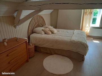 Gîte pour 3 personnes, avec terrasse dans Jouhet